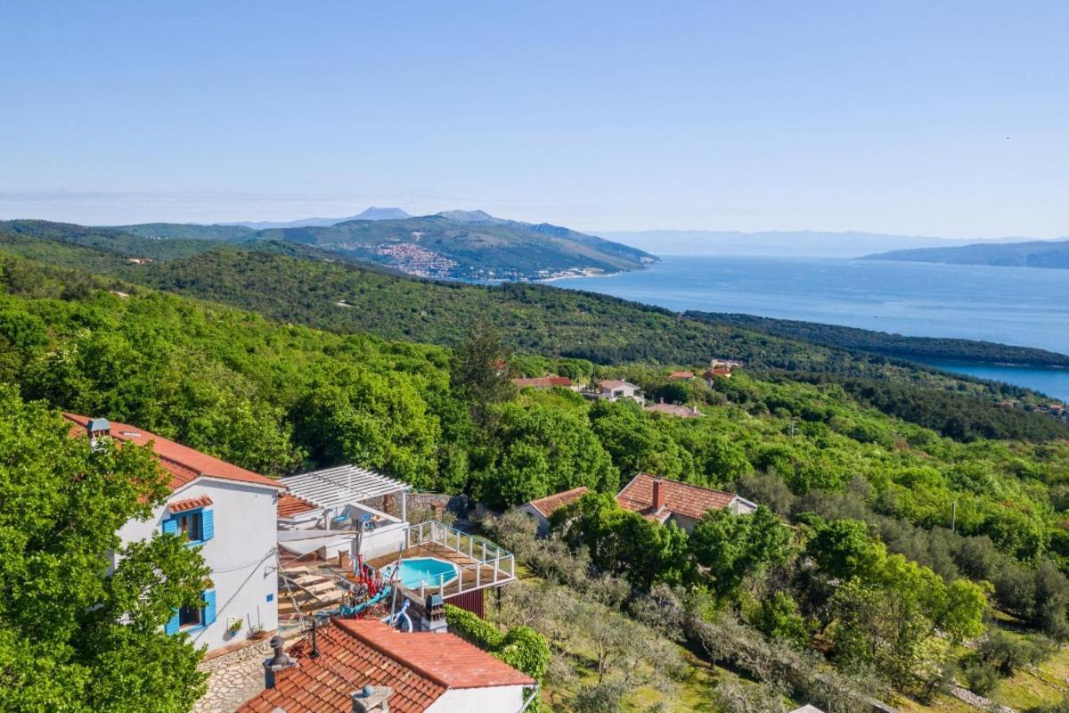 Villa Crni In Crni - Haus Fuer 6 Personen à Labin  Extérieur photo