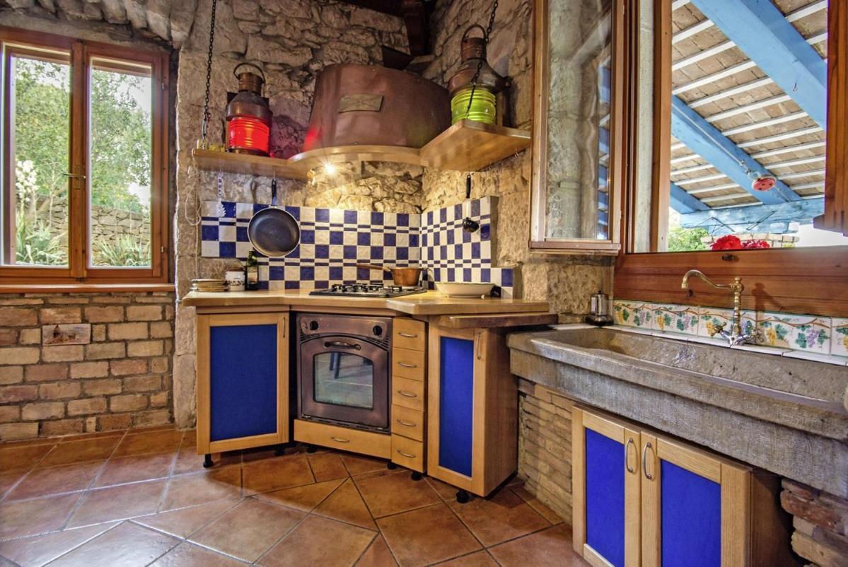 Villa Crni In Crni - Haus Fuer 6 Personen à Labin  Extérieur photo